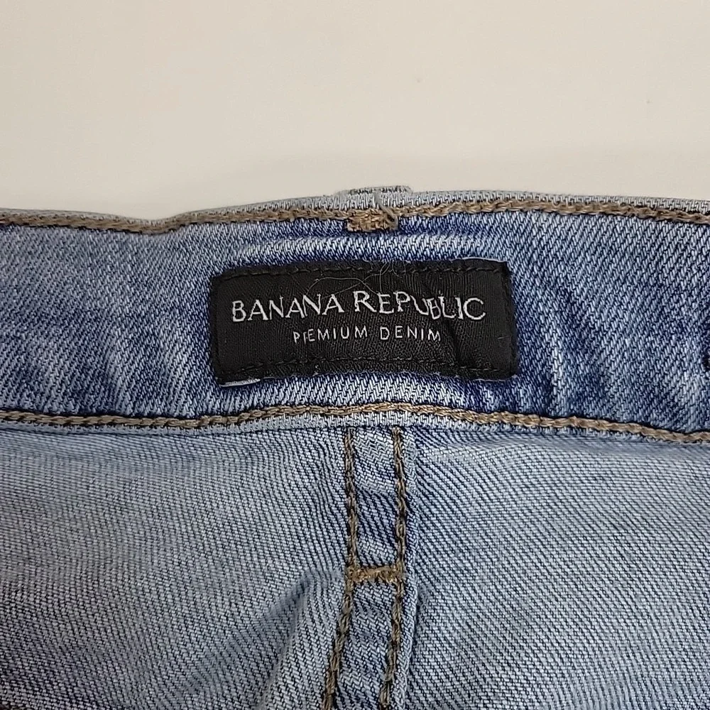 Banana Republic Jeans Mens 31 Blue Straight Leg‎ Button Fly 100% Cotton Denim